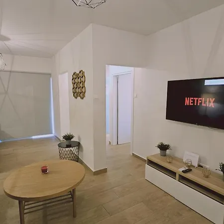 Sky Apartamento Limassol
